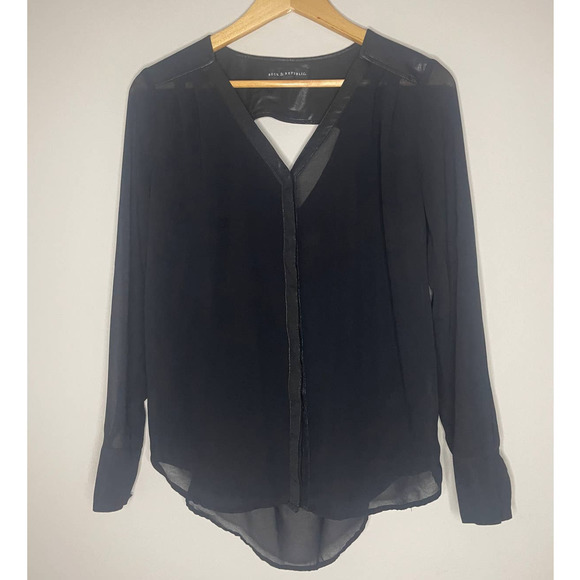 Rock & Republic Semi Sheer Cut Out Button Up Open Back Top - Picture 6 of 9